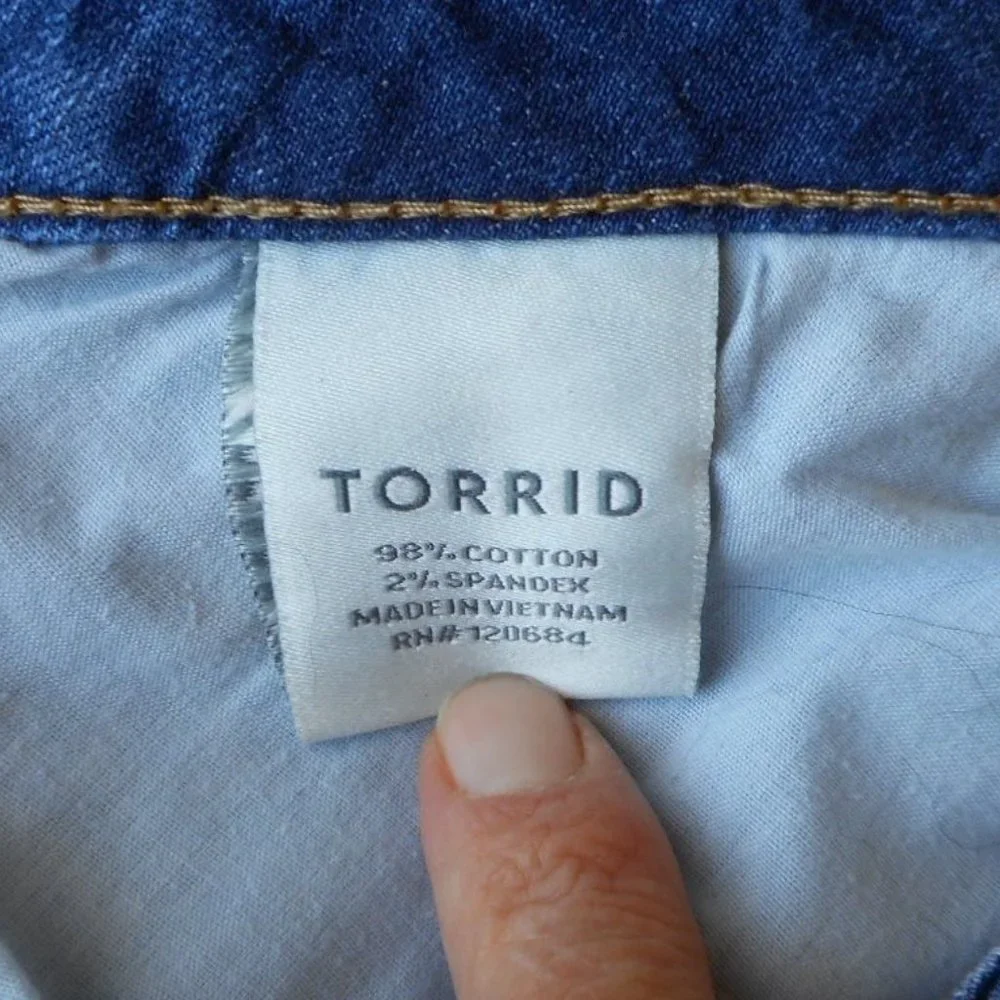 🌸SOLD🌸 TORRID JEANS Size 12 Boyfriend Denim - Picture 12 of 14
